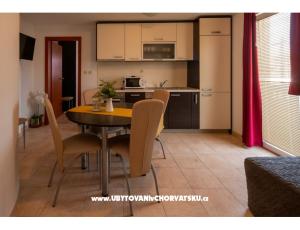 Pakoštane Apartmány Di-Ana