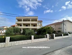 Apartmány Pičuljan