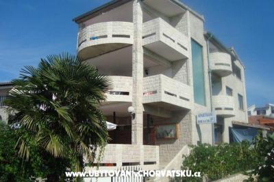 Apartmán by the sea with a seaview