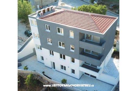Apartmán pro 10 hostů Igrane Chorvátsko