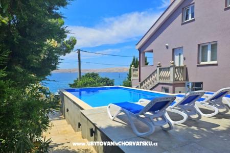 Beachfront Apartmány Baricevic wit Karlobag Chorvátsko