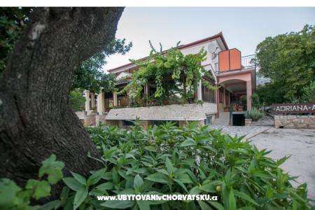 Apartmány Adriana Starigrad Paklenica Chorvátsko