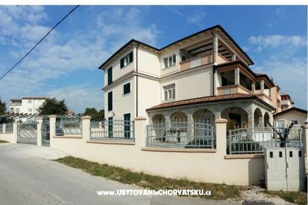 Apartmány Monika Pakoštane Chorvátsko