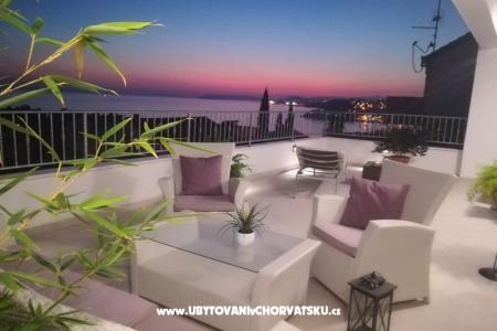 Holiday villa LUX Podstrana Chorvátsko