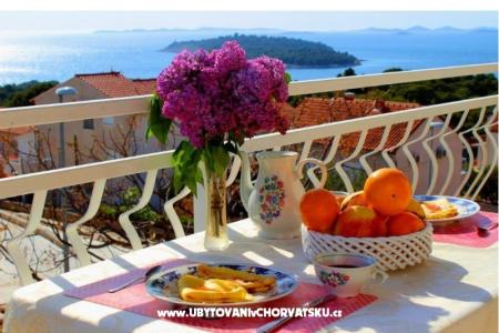 Apartmány TONĆI I IRIS*** Primošten Chorvátsko