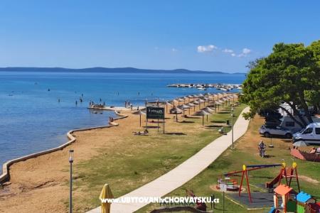 Apartmán uz more i plažu Privlaka Chorvátsko