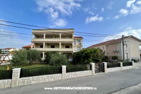 Apartmány Pičuljan ostrov Rab Chorvátsko