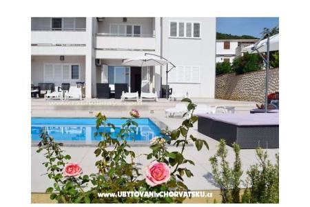Villa Marija with Pool ostrov Rab Chorvátsko
