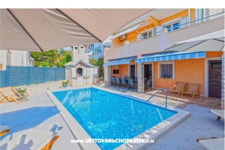 Villa Bobanac with heated pool – Rogoznica Chorvátsko