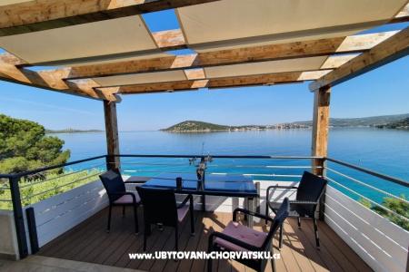 Apartmány Maris - Beach Dom  Rogoznica Chorvátsko