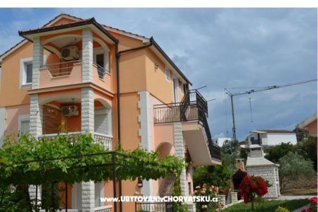 Apartmány Brksi  Trogir Chorvátsko
