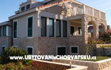 Apartmán Lucija - ubytovanie Betina Chorvátsko
