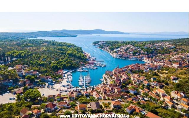 Villa Decima - ubytovanie ostrov Brač Chorvátsko