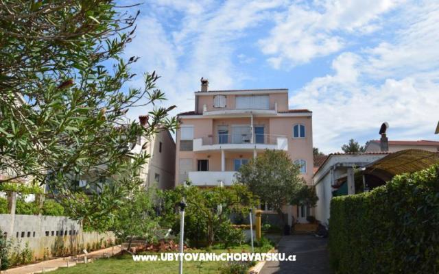 Cvita Dom Apartmány - ubytovanie Sv. Filip i Jakov Chorvátsko