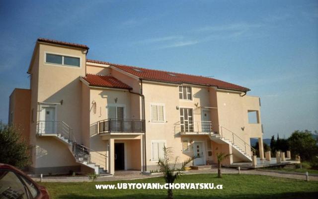Villa Tri Palme - ubytovanie Sv. Filip i Jakov Chorvátsko