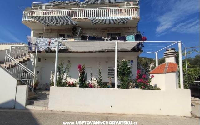 Apartmány Branka Drače - ubytovanie Drače &amp; Trstenik Chorvátsko