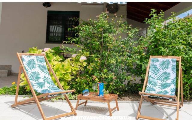 Flower Apartmán - ubytovanie Kaštela Chorvátsko