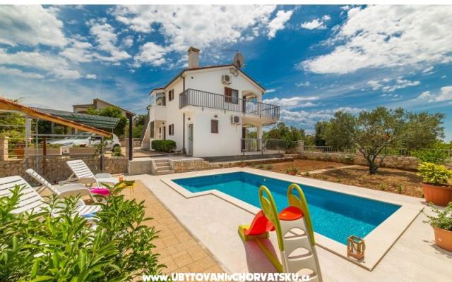 Apartmány Vila Nena s bazénom - ubytovanie Marina – Trogir Chorvátsko