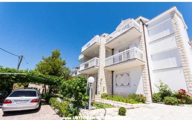 Apartmány Helvetia - ubytovanie Omiš Chorvátsko