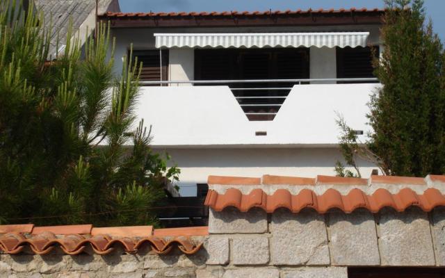 Renovated old house near sea in Pag - ubytovanie ostrov Pag Chorvátsko