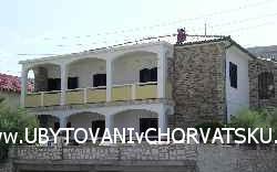 Apartmány Mario - ubytovanie ostrov Pag Chorvátsko