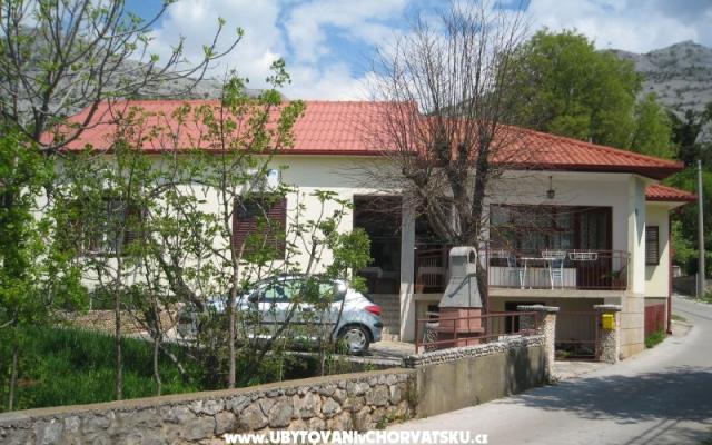 Apartmány &amp; Izby Danica - ubytovanie Starigrad Paklenica Chorvátsko
