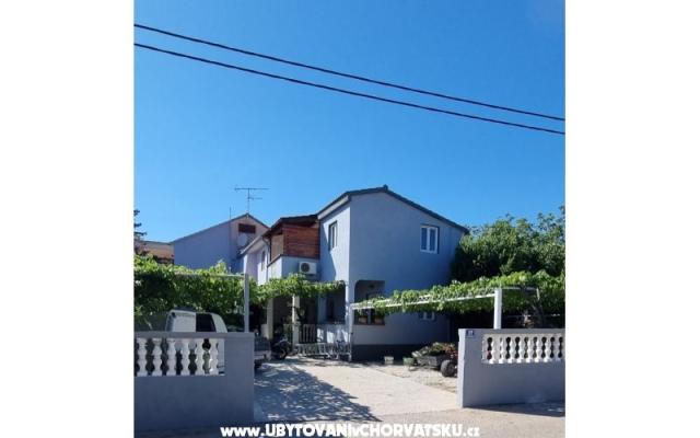 Apartmány Anka - ubytovanie Pakoštane Chorvátsko