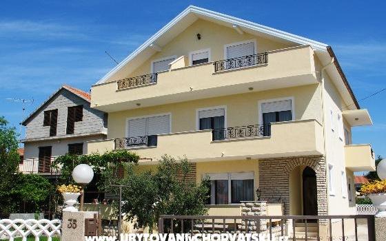 Apartmány NELA - ubytovanie Pirovac Chorvátsko