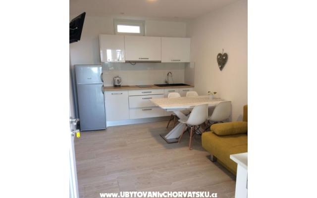APARTMANI EDI - ubytovanie Podgora Chorvátsko