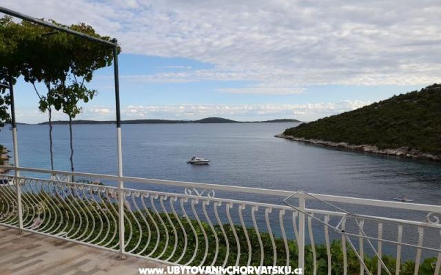 Beachfront apartments Maria Ljublje - ubytovanie Trogir Chorvátsko