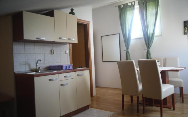 Apartmány Emi - ubytovanie Tučepi Chorvátsko