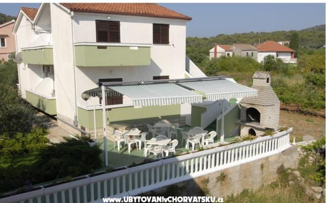 Apartmány Lonić - ubytovanie ostrov Ugljan Chorvátsko