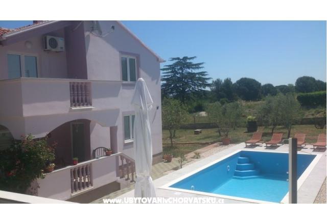 Apartmány with swimming pool-Crno - ubytovanie Zadar Chorvátsko