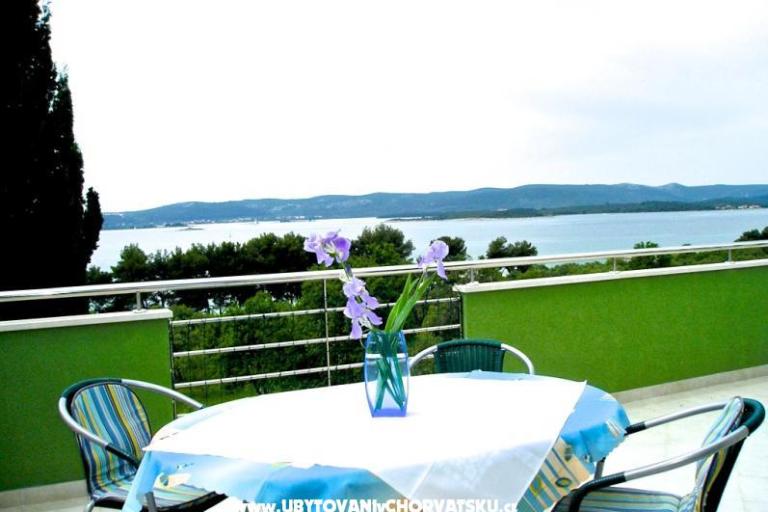 Vila Smirna 4*  s bazénom  – foto 4
