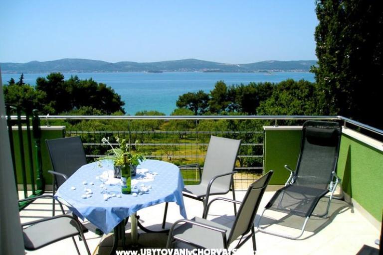 Vila Smirna 4*  s bazénom  – foto 9