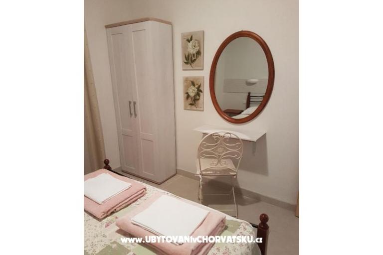 Apartmány BY THE BEACH-Meri – foto 2