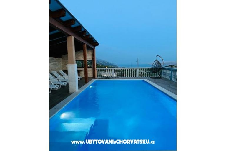 Villa Robert 2 s bazénom Cesarica – foto 13