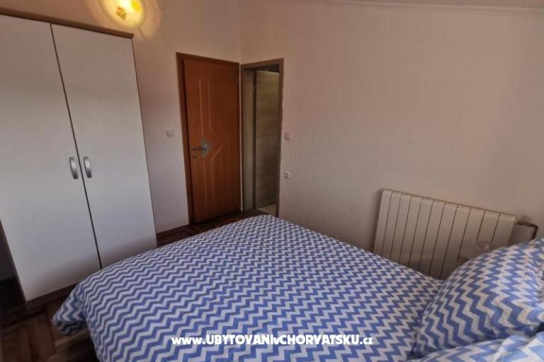 Villa Robert 2 s bazénom Cesarica – foto 7