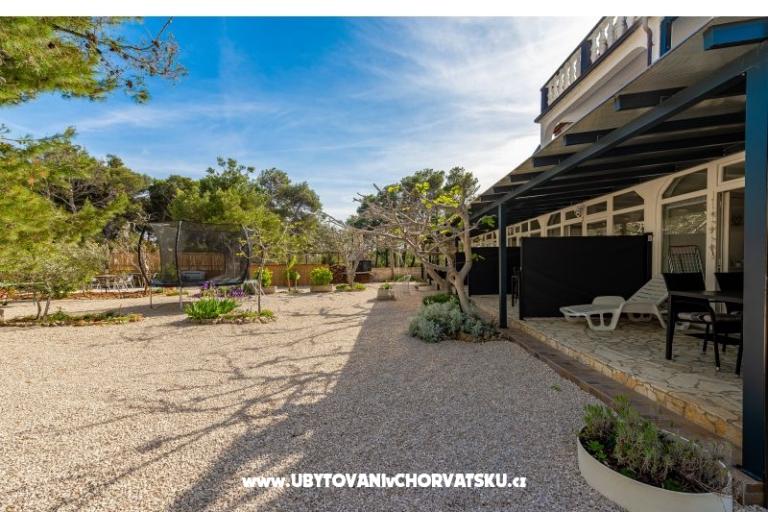 Apartmány Villa Agape Vir – foto 12