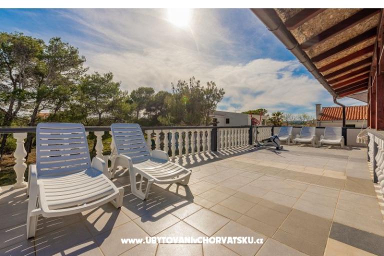 Apartmány Villa Agape Vir – foto 16